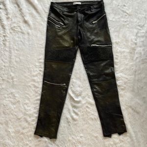 Zara size M changes color in different light